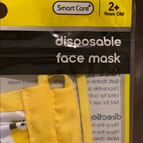 Lot of 2 Minions Themed Kids Face Masks NIP - Picture 8 of 8